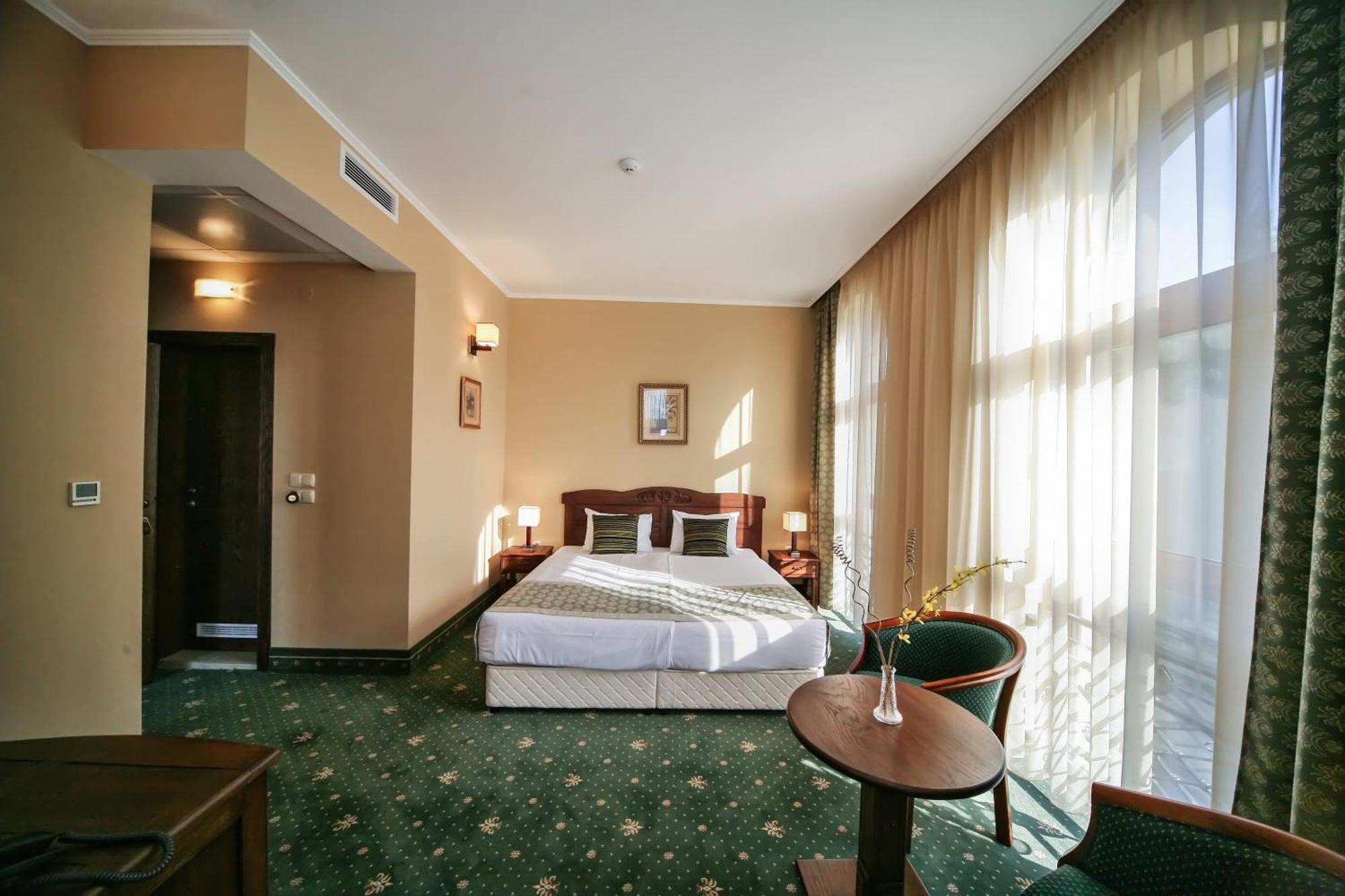 Retro Hotel Haszkovo Kültér fotó